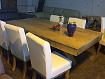 שולחן לפינת אוכל + 6 כסאות  אלון מבוקע מתצוגה